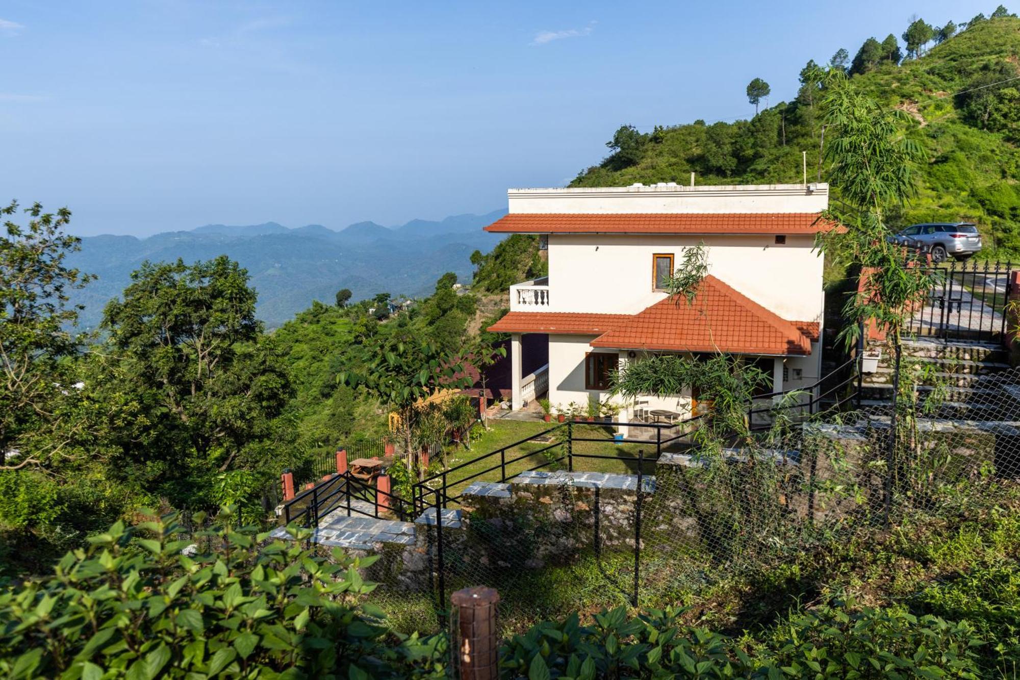 Villa By Mountain Homes- 兰斯顿 外观 照片